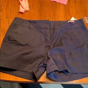 Vineyard shorts. Size 4
